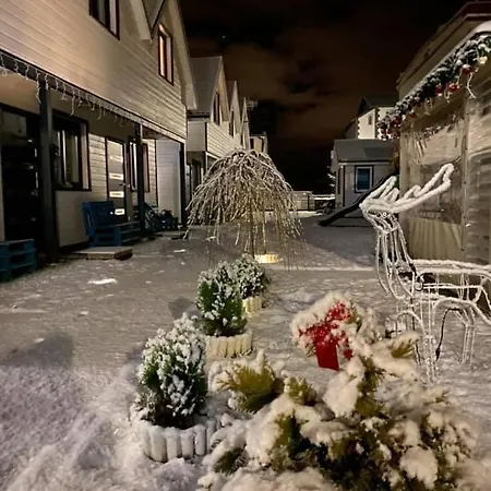 ロッジ Tu Urlop ミエルノ